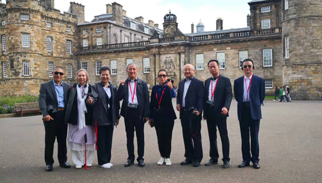 Edinburgh, Jiaozuo Officials visit Holyrood House